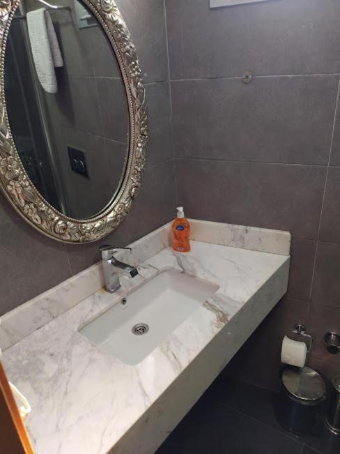 Step Suites Истанбул Екстериор снимка
